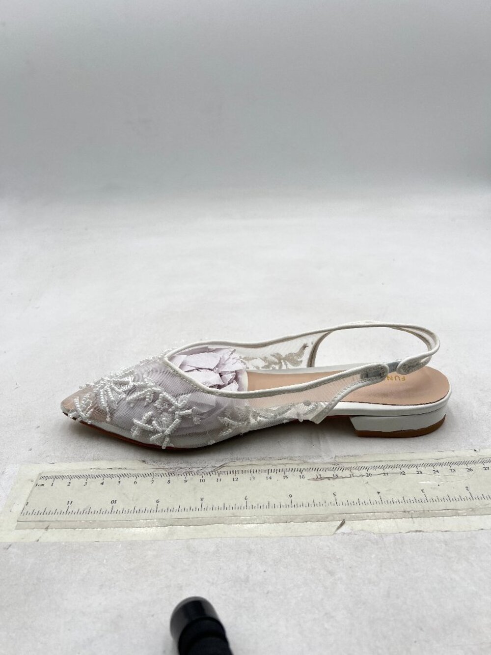 White Women Elegant Pointed Toe Embroidered Mesh Slingback Leisure Shoes